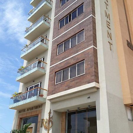 Roots Hotel Apartment Accra Extérieur photo