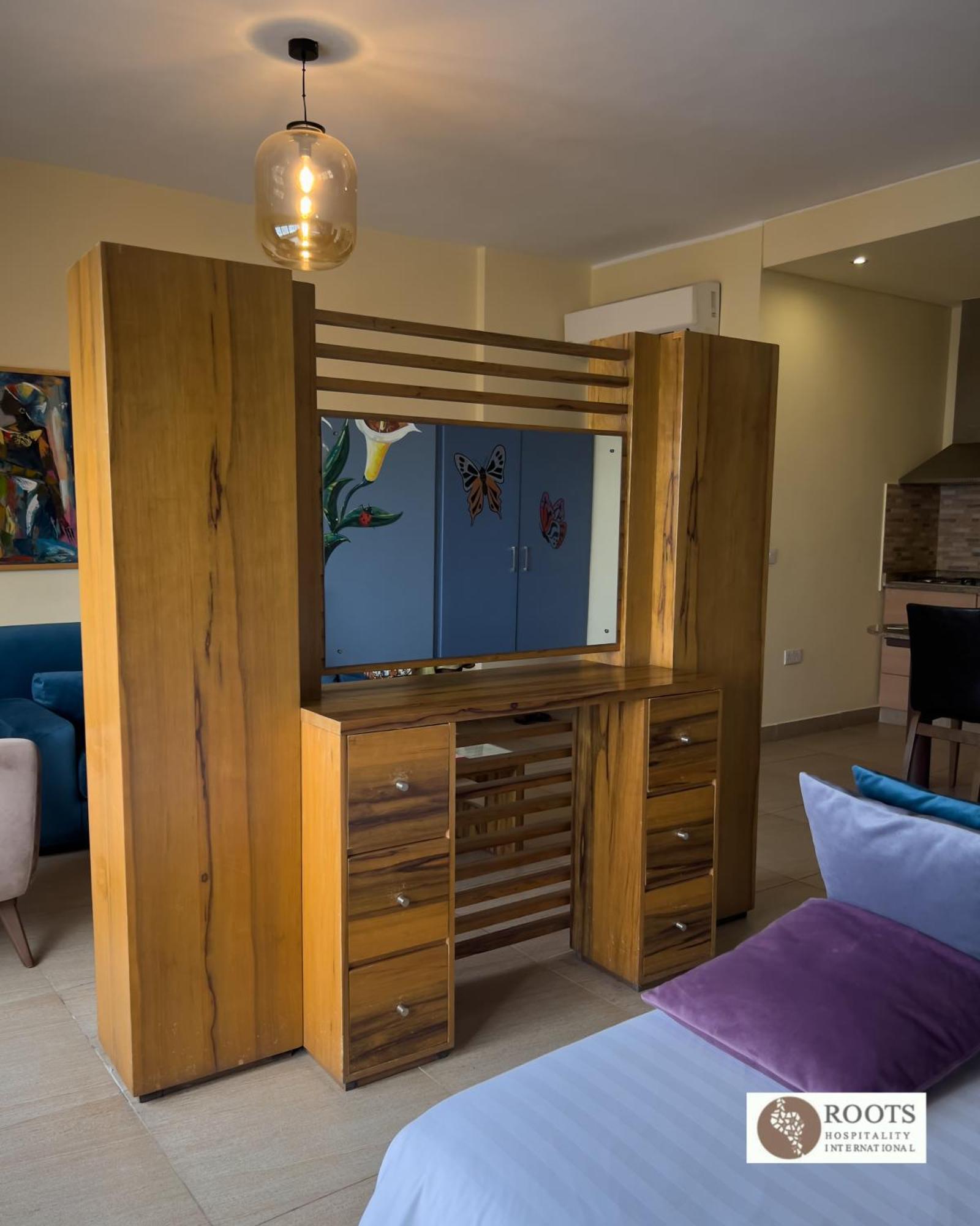 Roots Hotel Apartment Accra Extérieur photo